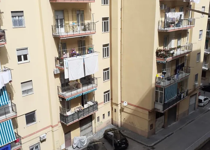 Couette-café Floridia 4*